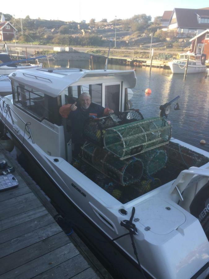 Hem Till Bengt Hotel Kungshamn Bagian luar foto